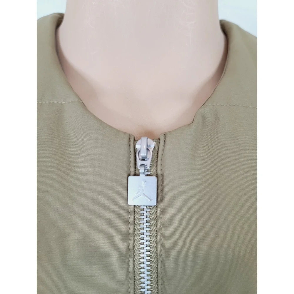 Jordan two‎ front pockets, loose fit, Zip-Up, Casual Vest Men's, Size XS Tan